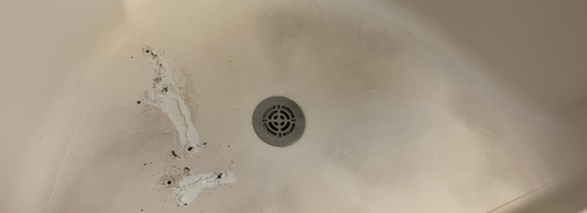 Cracked Tub? This DIY Kit Works on Fiberglass, Acrylic, and Porcelain